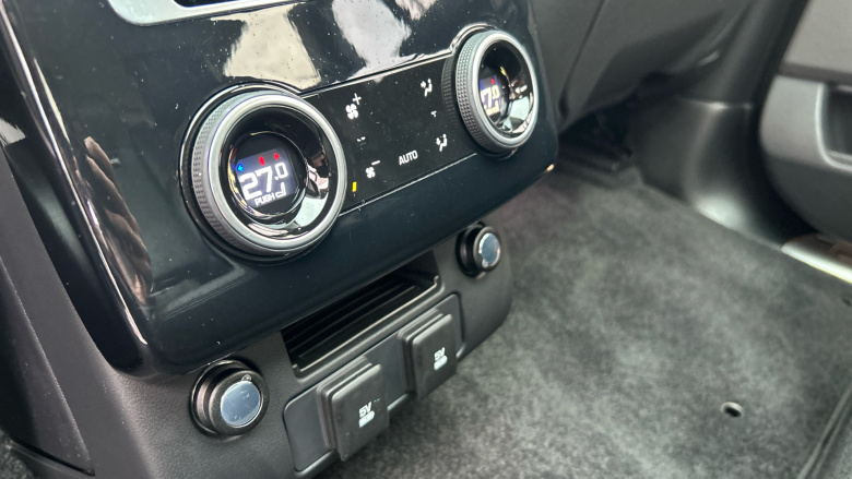 Land Rover Range Rover 3.0 SDV6 Vogue SE 4dr Auto Diesel Estate